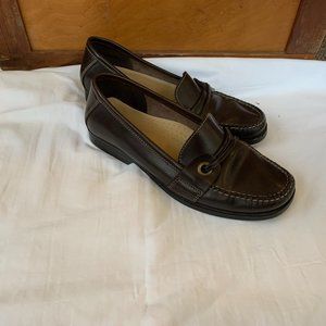Bass Lark Brown Loafer Size 6 1/2